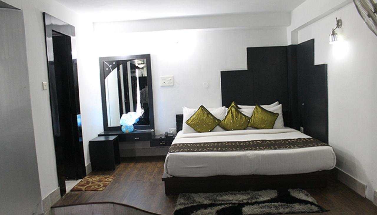 Aravali Clarks Inn Alwar Exterior photo