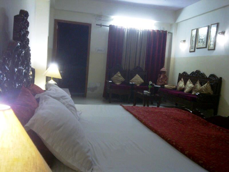 Aravali Clarks Inn Alwar Room photo