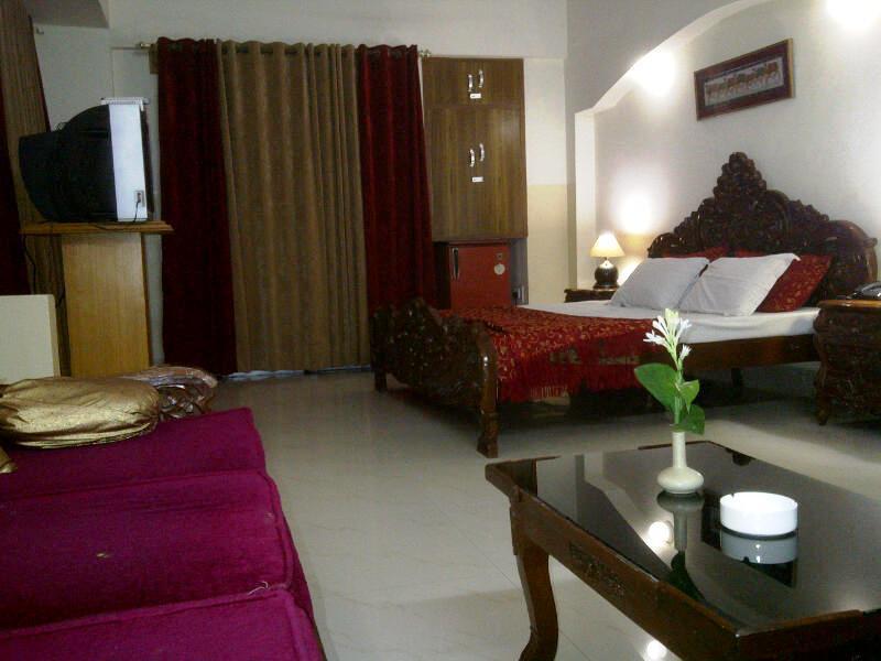 Aravali Clarks Inn Alwar Room photo