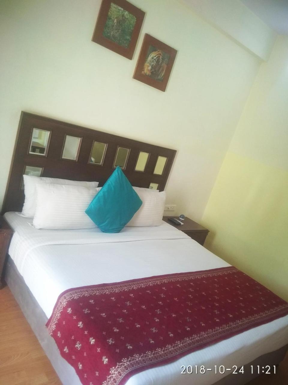 Aravali Clarks Inn Alwar Exterior photo
